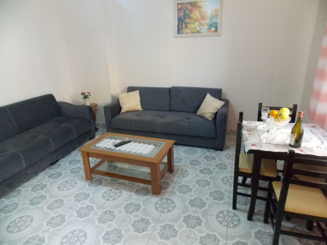 Apartment Dejvi Sarandë Exteriör bild