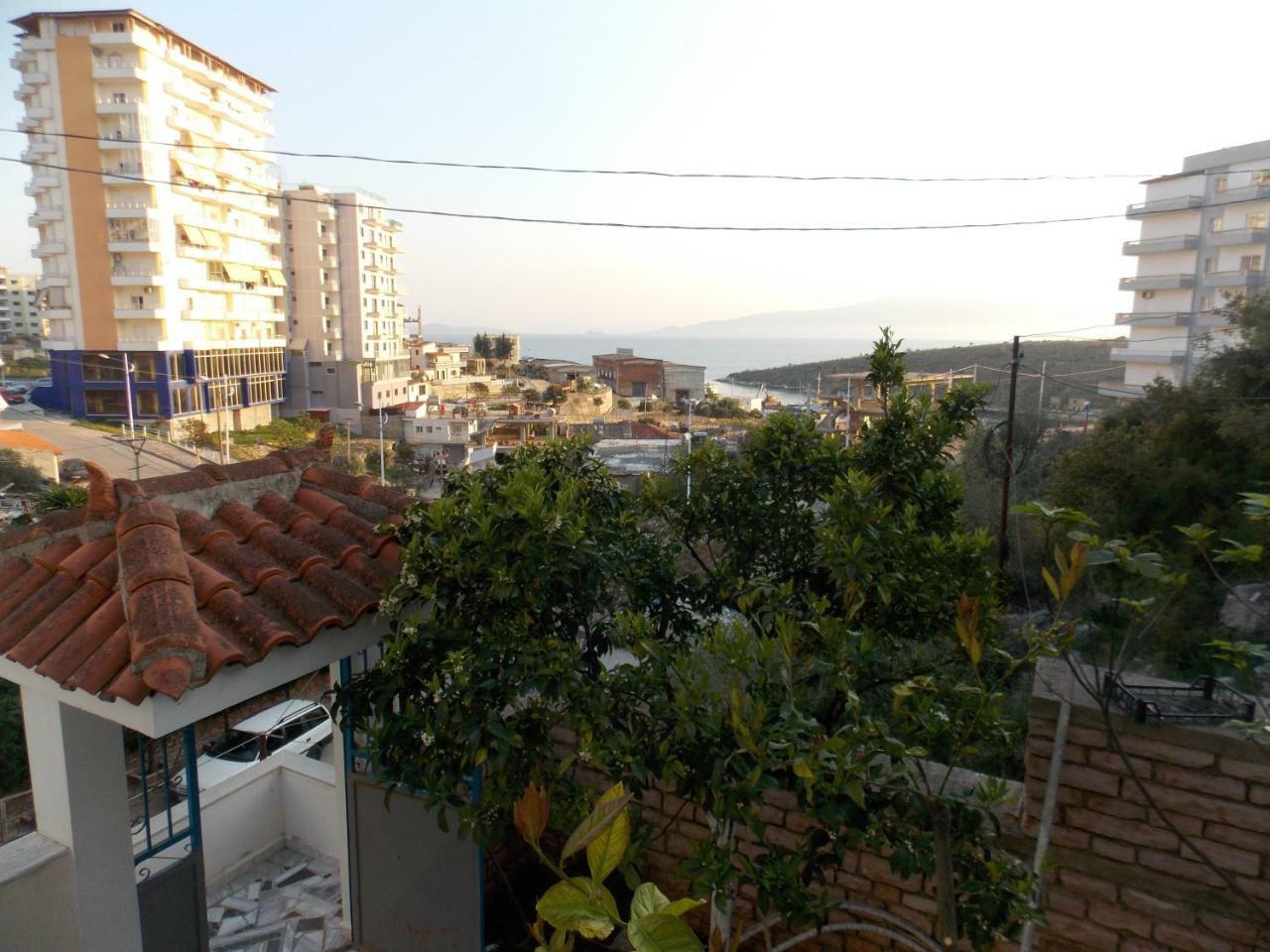 Apartment Dejvi Sarandë Exteriör bild
