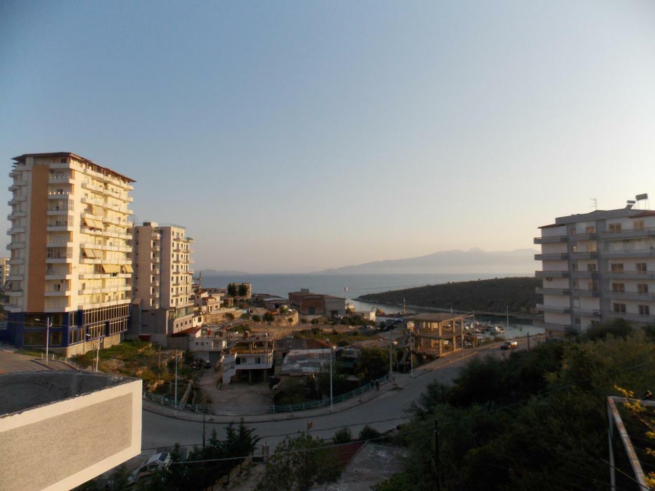 Apartment Dejvi Sarandë Exteriör bild